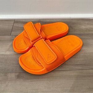 PHARRELL X ADIDAS HUMAN RACE SLIDES *NWT*